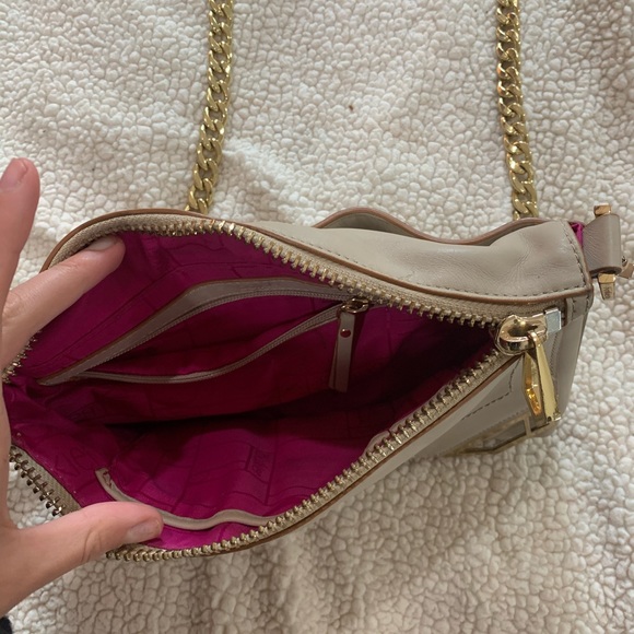 Tan purse - Picture 4 of 4